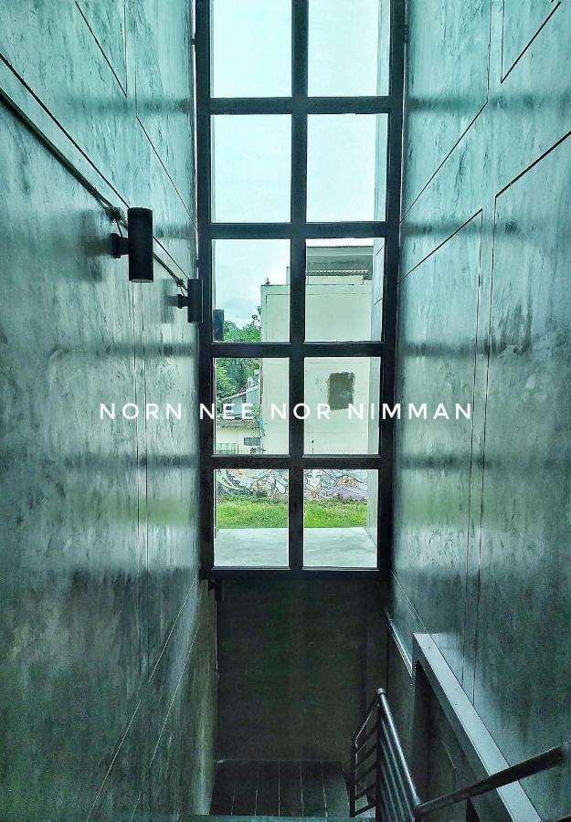 Norn Nee Nor Hostel Чиангмай Екстериор снимка